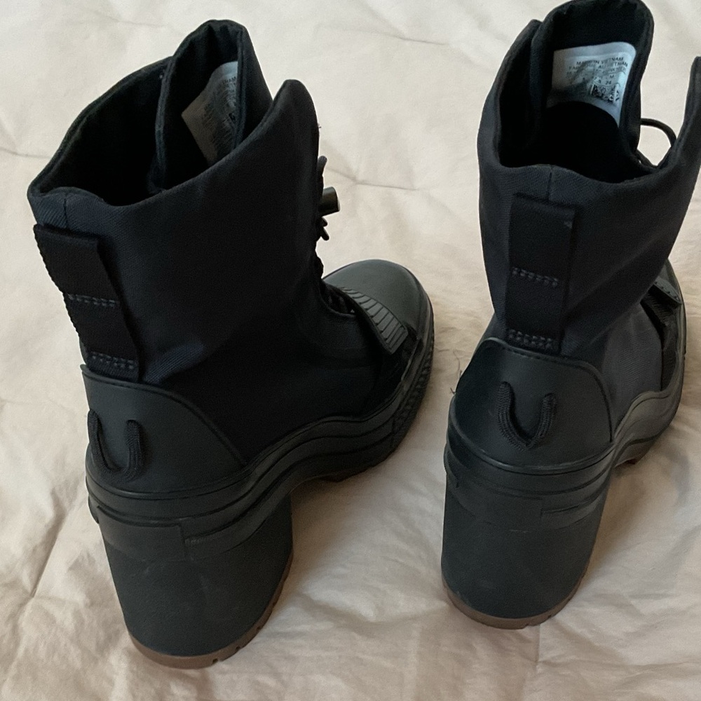 Converse Black Lace Up Platform Boots, 7 - Picture 9 of 9